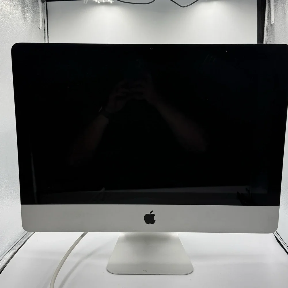 Apple iMac 21.5